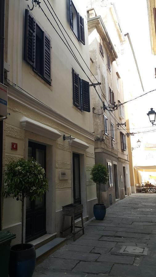 Casa Al Porto Antico Apartment ไพราน ภายนอก รูปภาพ