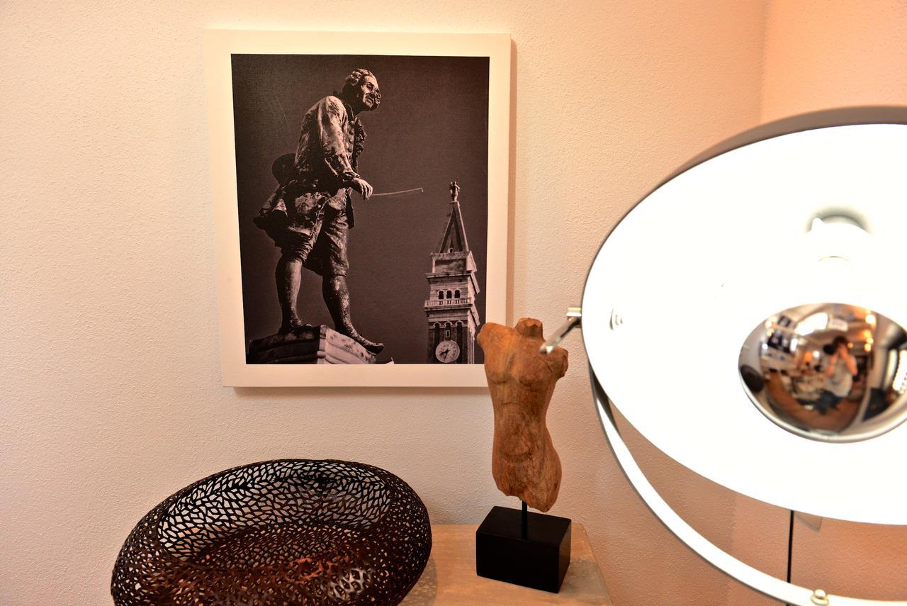 Casa Al Porto Antico Apartment ไพราน ภายนอก รูปภาพ