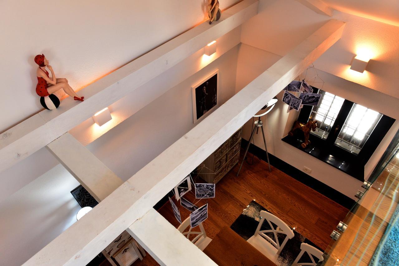 Casa Al Porto Antico Apartment ไพราน ภายนอก รูปภาพ